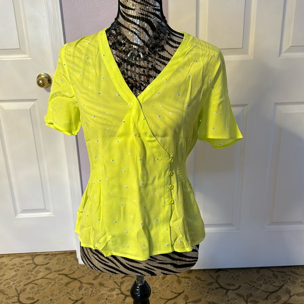 Brand new short sleeve blouse